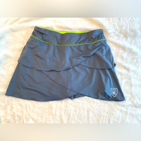 Tennis Golf Running Skirt with shorts - size M - Picture 1 of 4